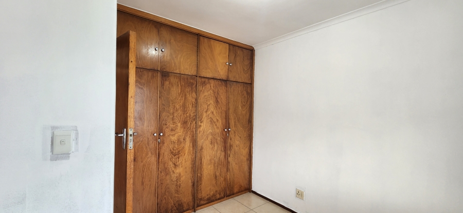 To Let 2 Bedroom Property for Rent in Claremont Western Cape